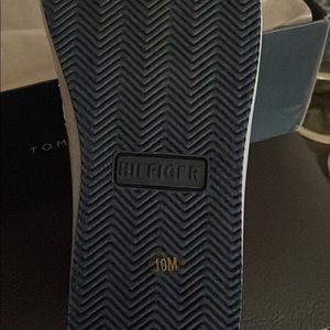 NEVER WORN - Brand new purchased from Macy’s.